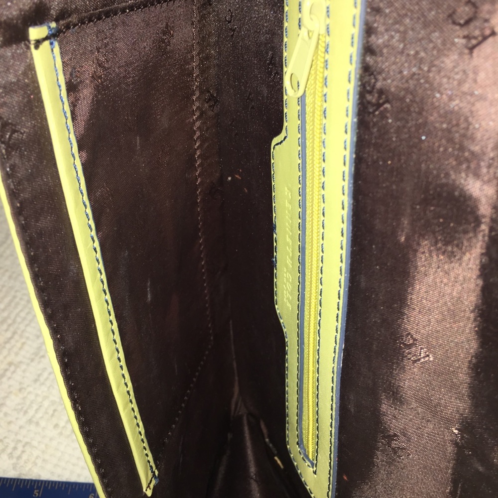 Vintage 80s Kenneth Cole New York Leather Clutch - Picture 4 of 8